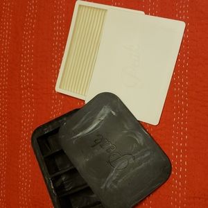 Peak silicone ice cube trays (set of 2)